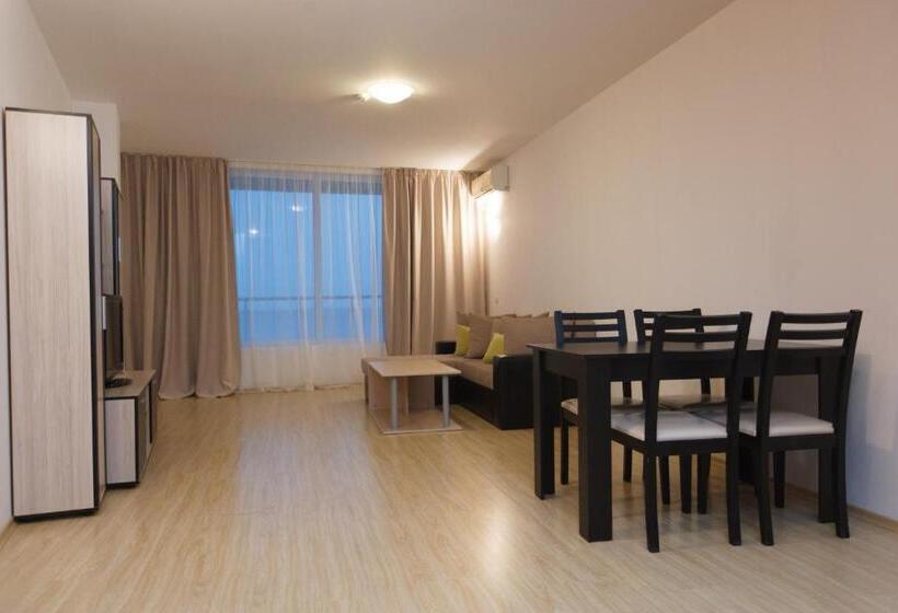 דירת חדר נוף לים, Silver Beach Apart Complex