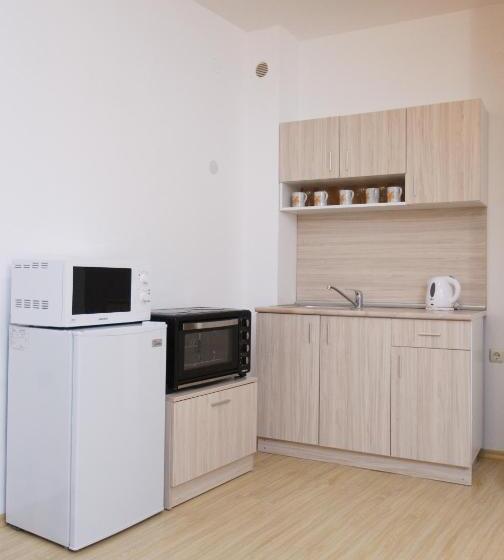 דירת חדר נוף לים, Silver Beach Apart Complex