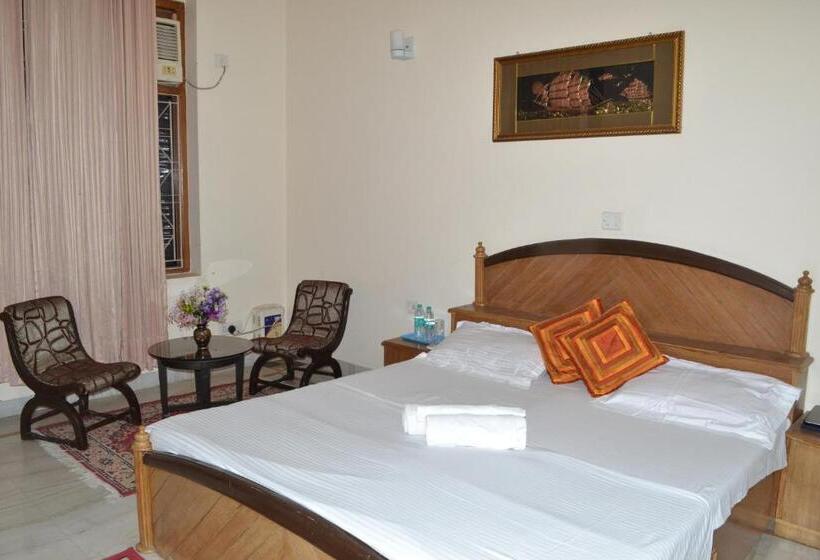 Номер Deluxe, Raj Cottage Ganga Vatika