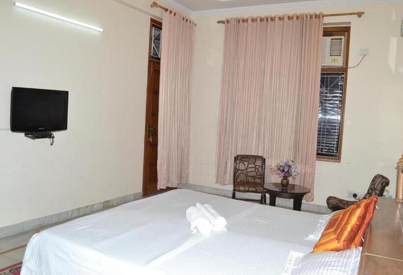 Номер Deluxe, Raj Cottage Ganga Vatika