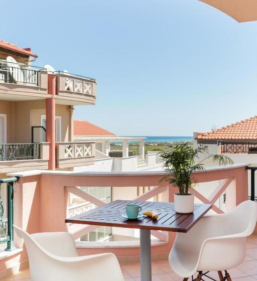 スタンダードトリプルルーム, Eliza Hotel By Panel Hospitality   Formerly Evdion