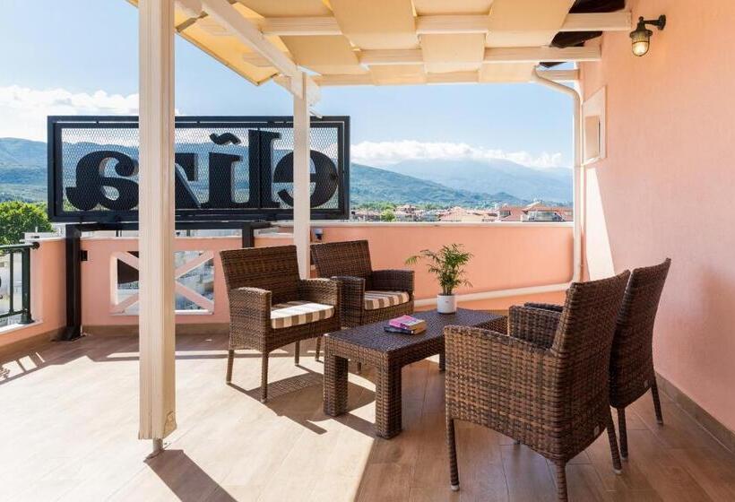 山の見えるジュニアスイート, Eliza Hotel By Panel Hospitality   Formerly Evdion