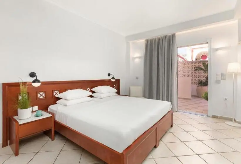 １階の１ベッドルームアパートメント, Eliza Hotel By Panel Hospitality   Formerly Evdion