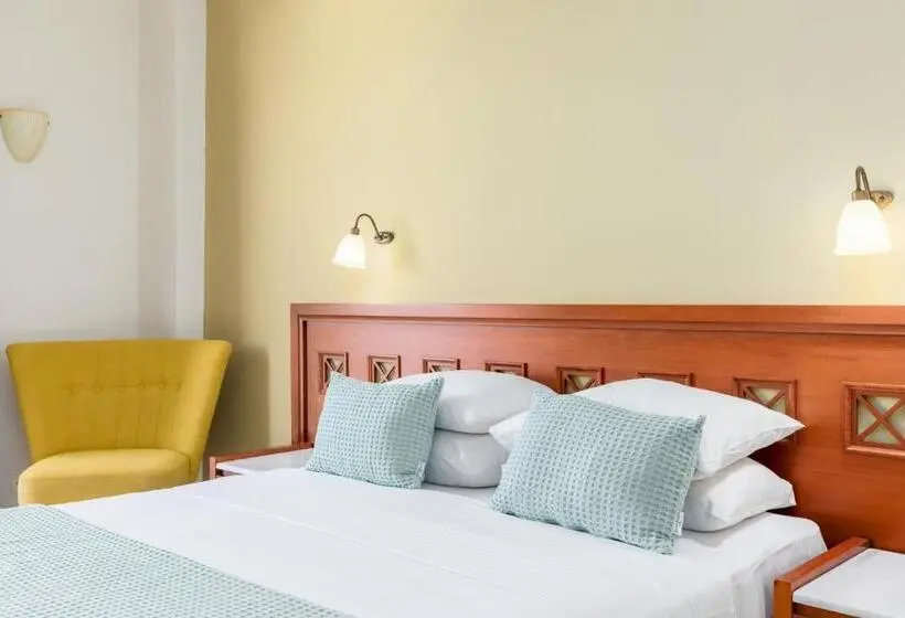 エコノミールーム, Eliza Hotel By Panel Hospitality   Formerly Evdion