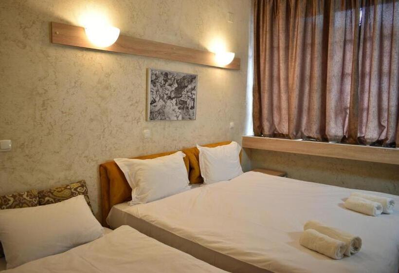 اتاق ساده سه‌ نفره, Fersped