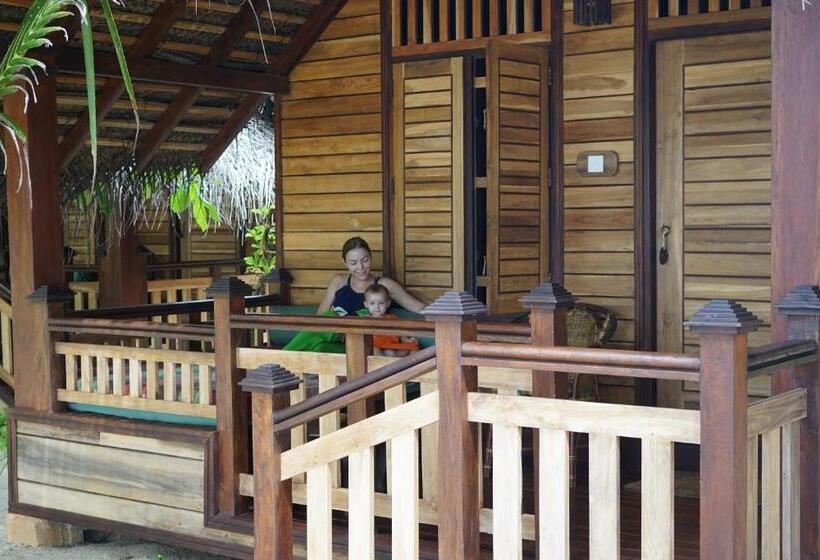 Хижина Deluxe, Ganesh Garden Beach Cabanas