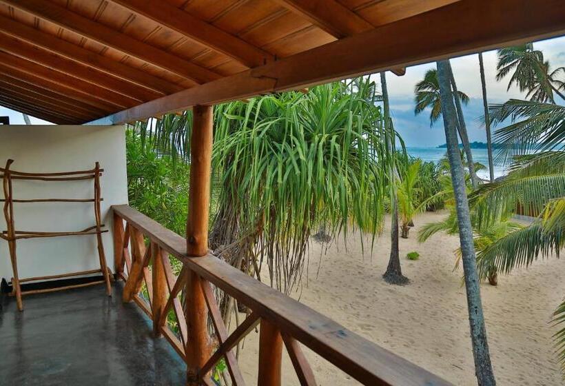 Номер Deluxe Вид на Море с Балконом, Ganesh Garden Beach Cabanas