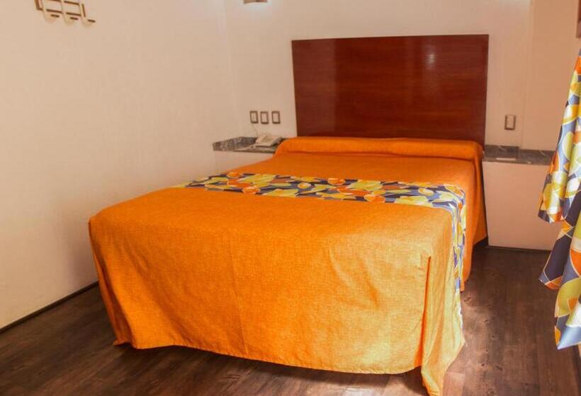 スタンダードルーム, Las Avenidas