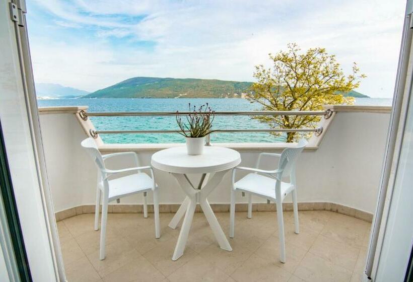 اتاق استاندارد, Perla Annexes