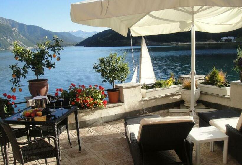 디럭스 스위트, Schloesschen Am See