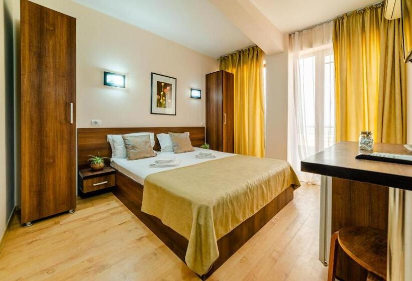 Номер Стандарт Вид на Озеро, Casa Royal Pe Plaja Belona