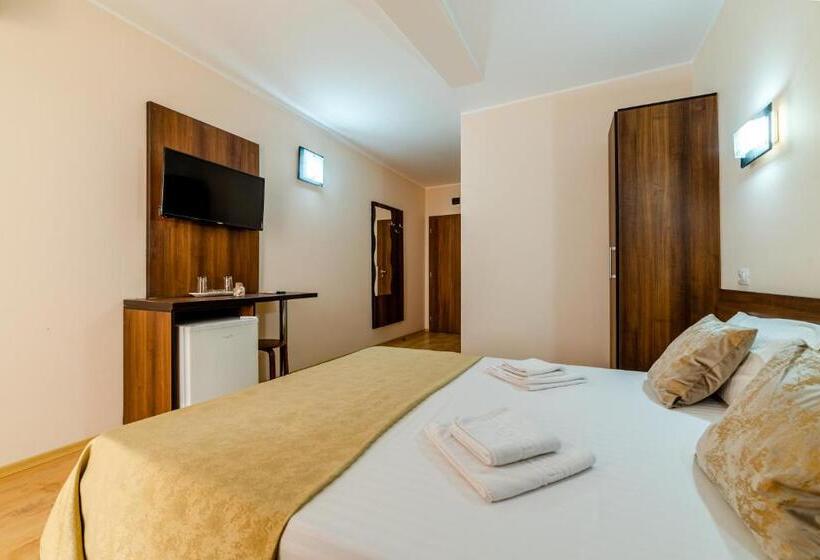 Номер Стандарт Вид на Озеро, Casa Royal Pe Plaja Belona