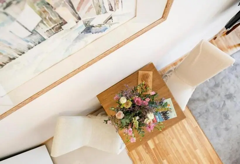 استودیوی لوکس, Vilnius Apartments