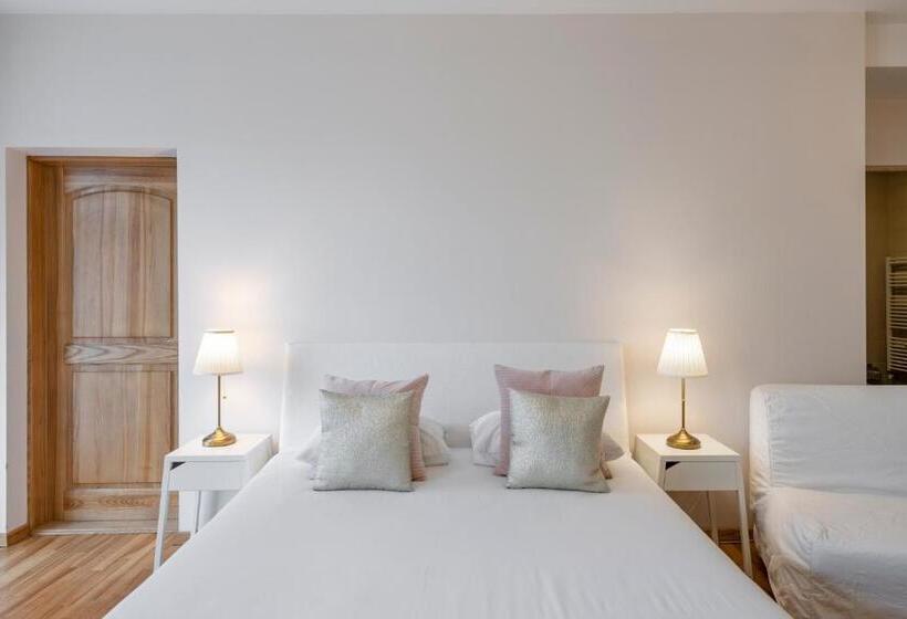 استودیوی لوکس, Vilnius Apartments