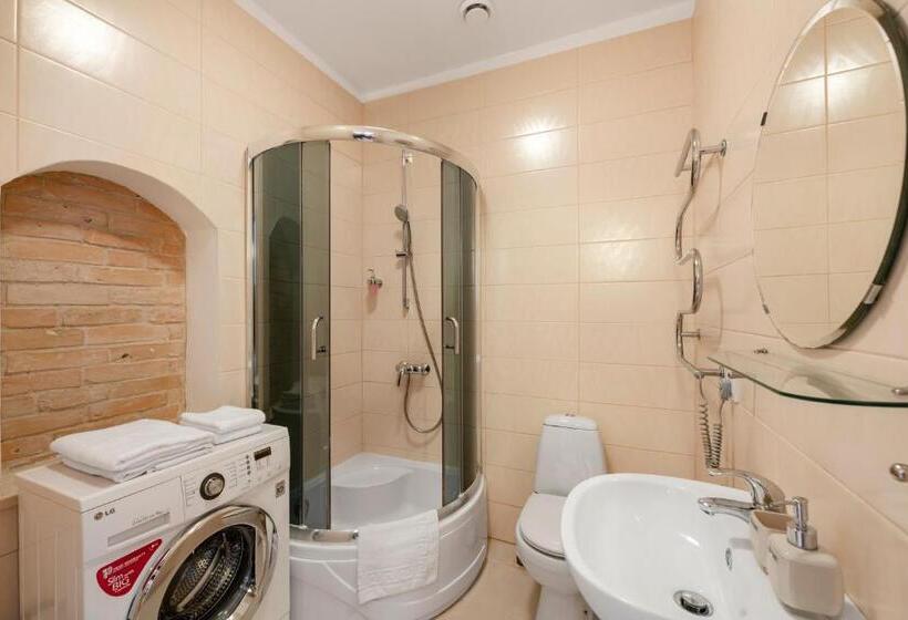 استودیوی استاندارد, Vilnius Apartments