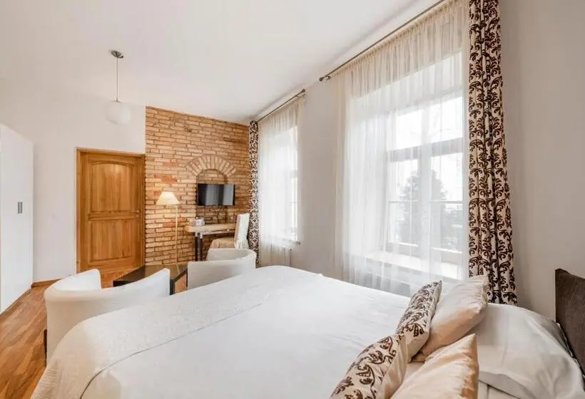 استودیوی استاندارد, Vilnius Apartments