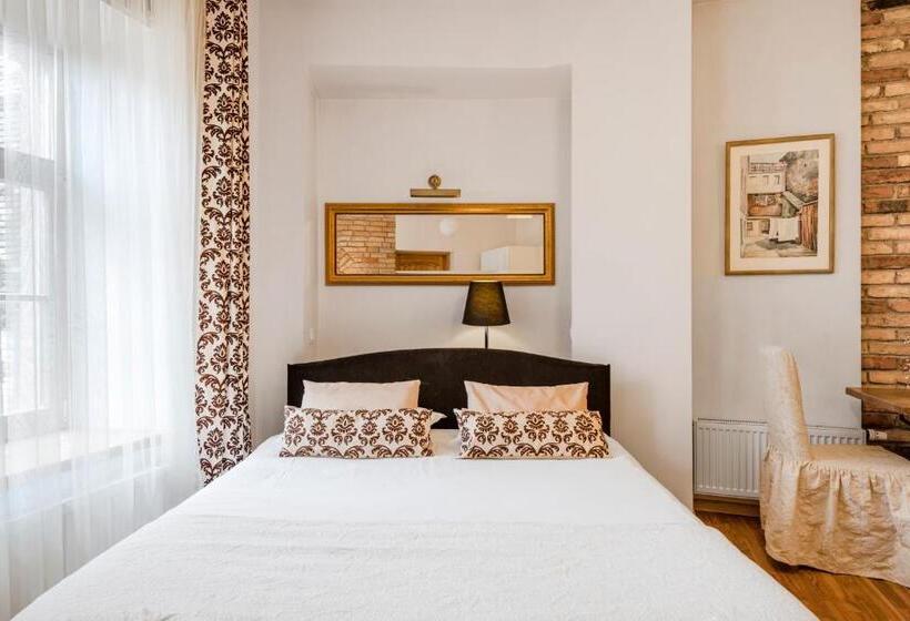 استودیوی استاندارد, Vilnius Apartments