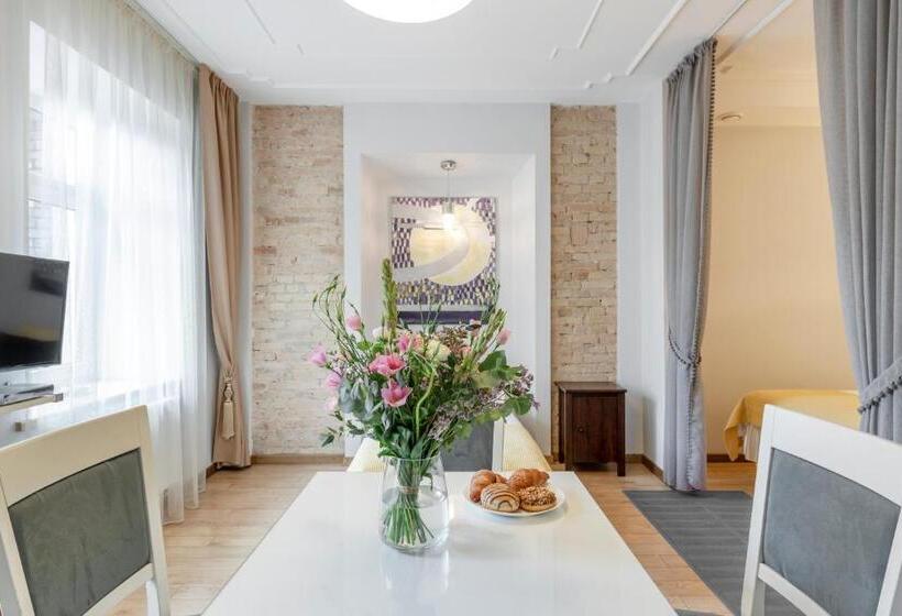 سوییت, Vilnius Apartments