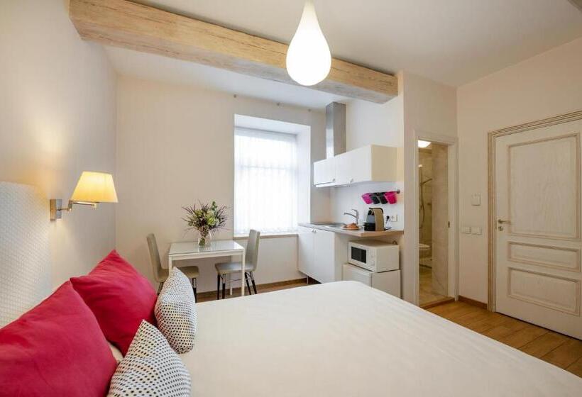 استودیوی کلاسیک, Vilnius Apartments