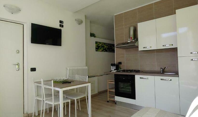 آپارتمان 1 خوابه همکف, B&b Cav Rondinella