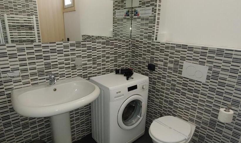 آپارتمان 1 خوابه همکف, B&b Cav Rondinella