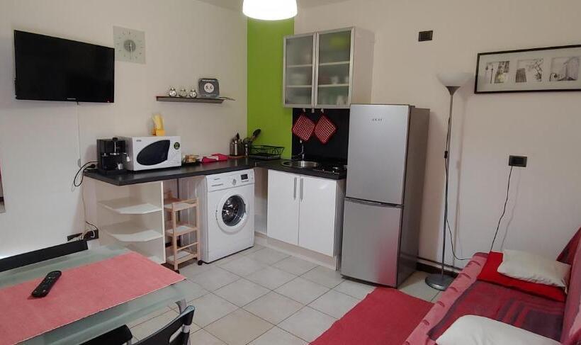 آپارتمان 1 خوابه همکف, B&b Cav Rondinella