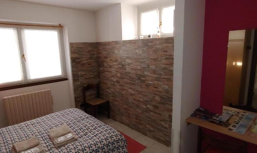 آپارتمان 1 خوابه همکف, B&b Cav Rondinella