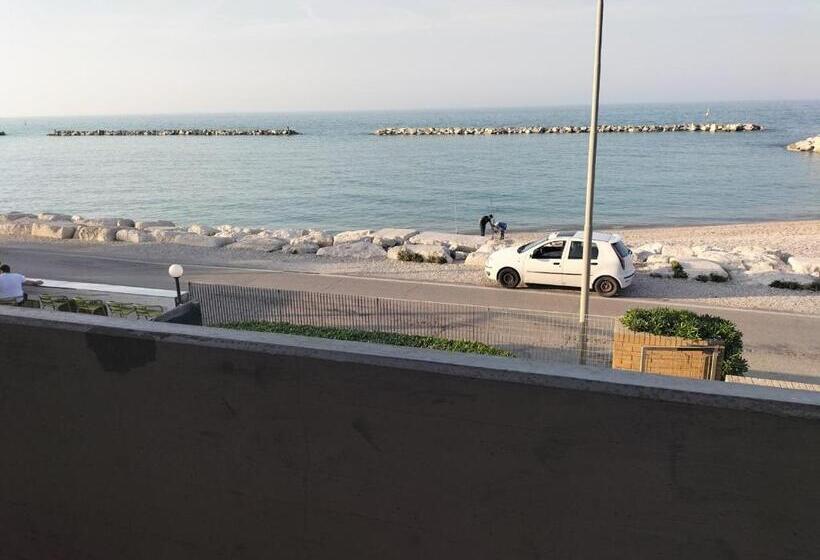 شقة غرفة واحدة مطلة على البحر, Chalet Del Sole