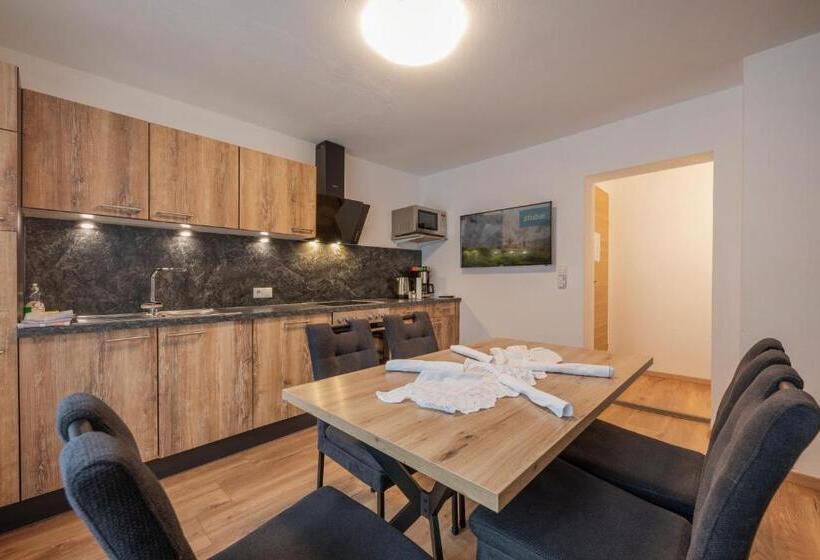 آپارتمان 1 خوابه با چشمانداز باغ, Pension Steinadler