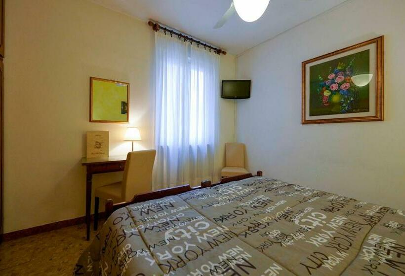 シングルデラックスルーム, Piccolo