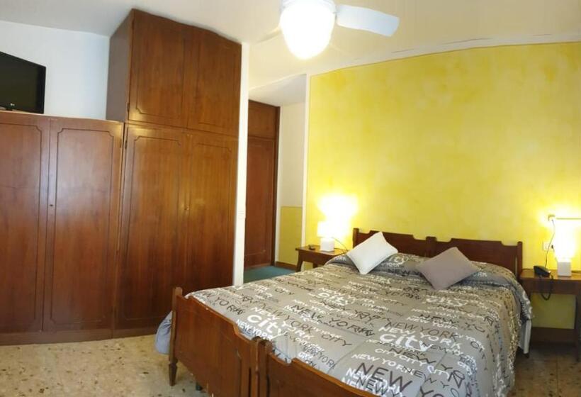 スタンダードトリプルルーム, Piccolo