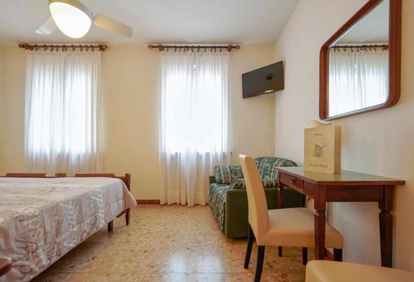 レイクビュースタンダードルーム, Piccolo