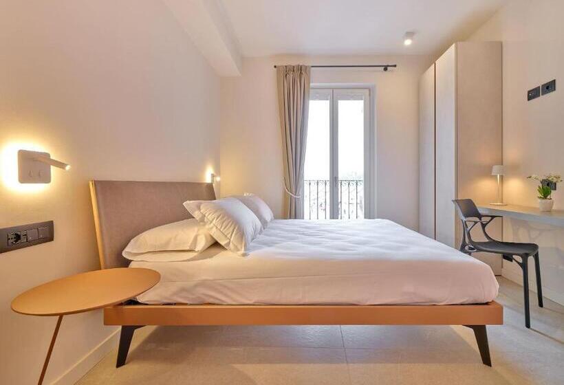 デラックスルーム, Piccolo