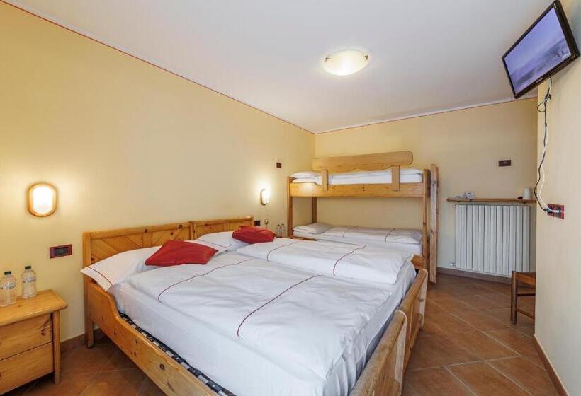 غرفة عائلية, San Rocco