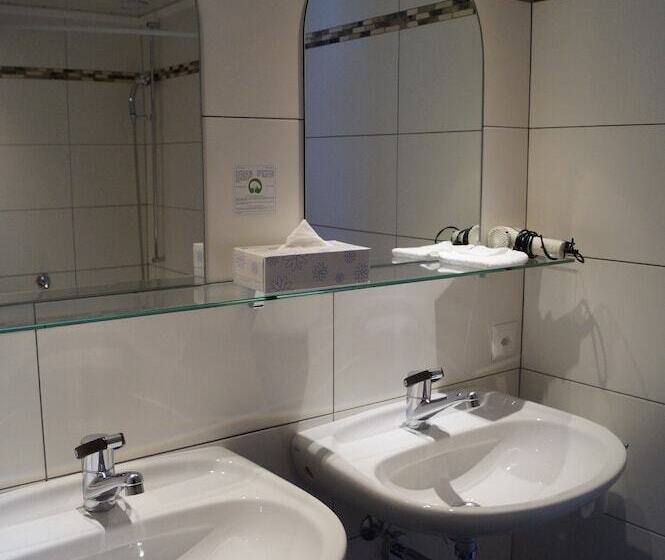 Номер Стандарт, Bodenseehotel Weisses Rössli