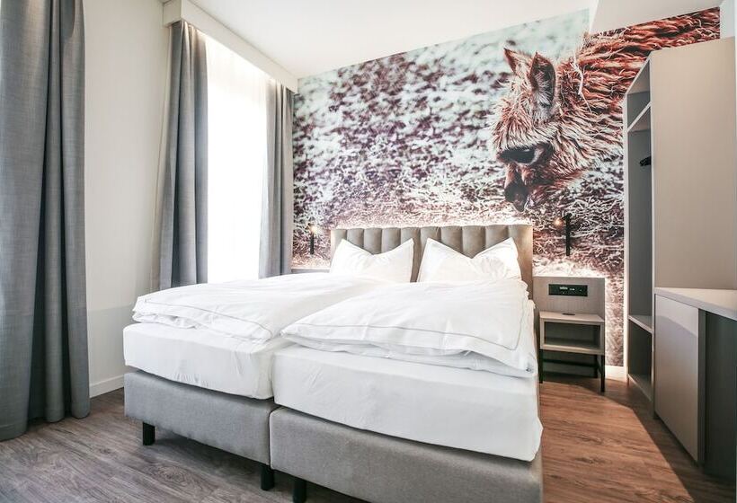 סוויטה דלוקס, Adaastra Boutique