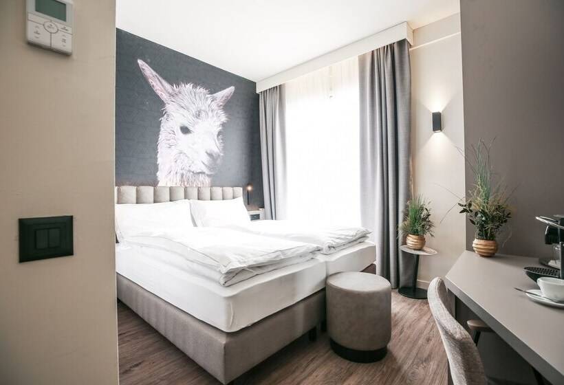 חדר דלוקס, Adaastra Boutique