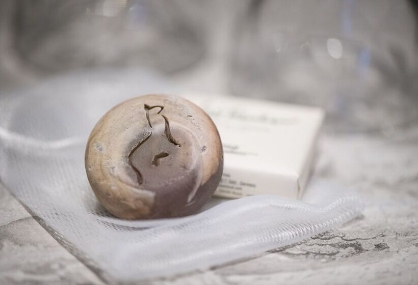 חדר דלוקס, Adaastra Boutique