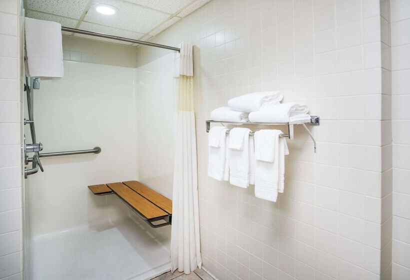 غرفة قياسية لذوى الاحتياجات الخاصة, Baymont By Wyndham Johnson City