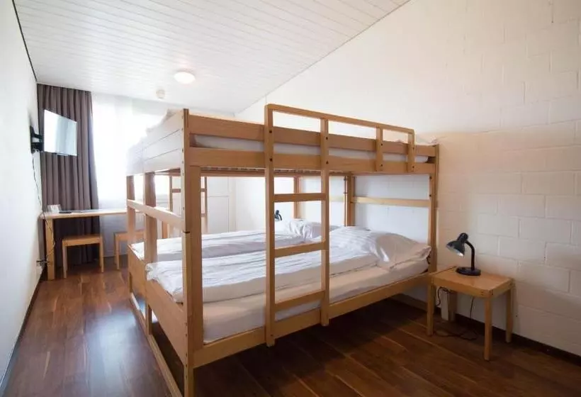 スタンダード４人部屋, Bodensee Arena