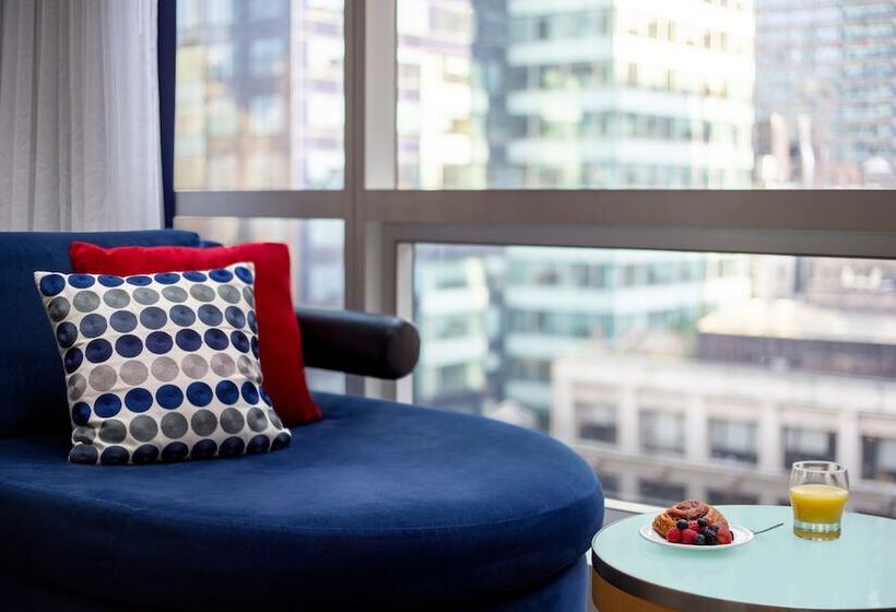 غرفة ديلوكس, Millennium Premier New York Times Square