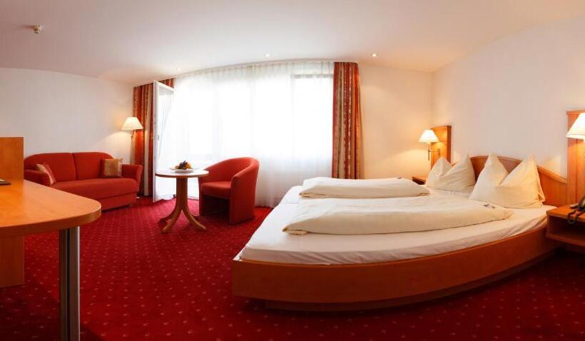 Comfort room with lake view, Kreuz