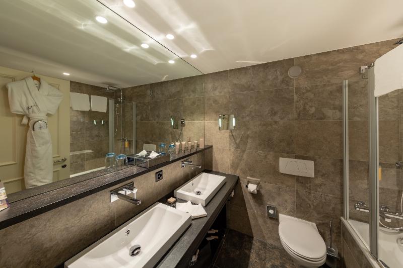 プレミアムルーム, Lenkerhof Gourmet Spa Resort   Relais & Châteaux