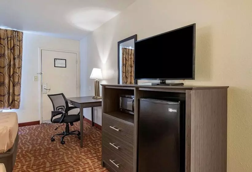２ダブルベッドのスタンダードルーム, Quality Inn At Town Center