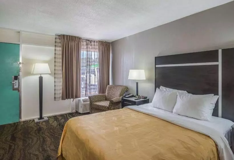 スタンダードルーム, Quality Inn & Suites Conference Center Thomasville