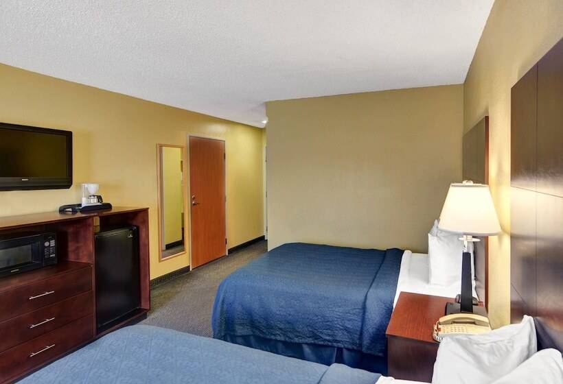 غرفه قياسيه سريرين مزدوجين, Quality Inn & Suites