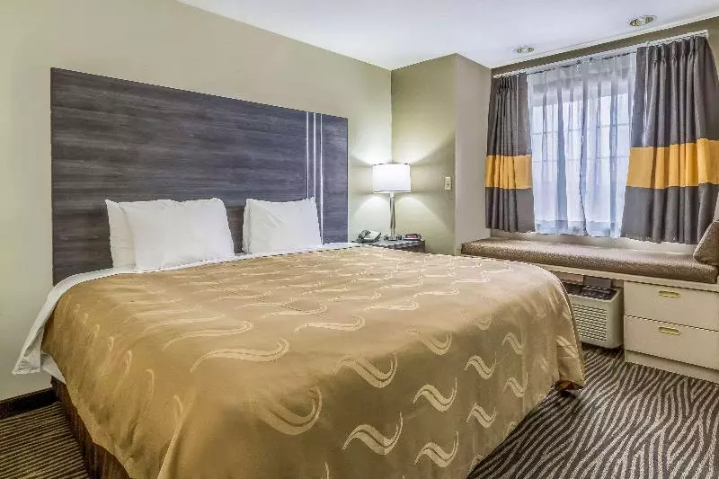 Standard-huone King-vuode, Quality Inn & Suites North Lima  Boardman