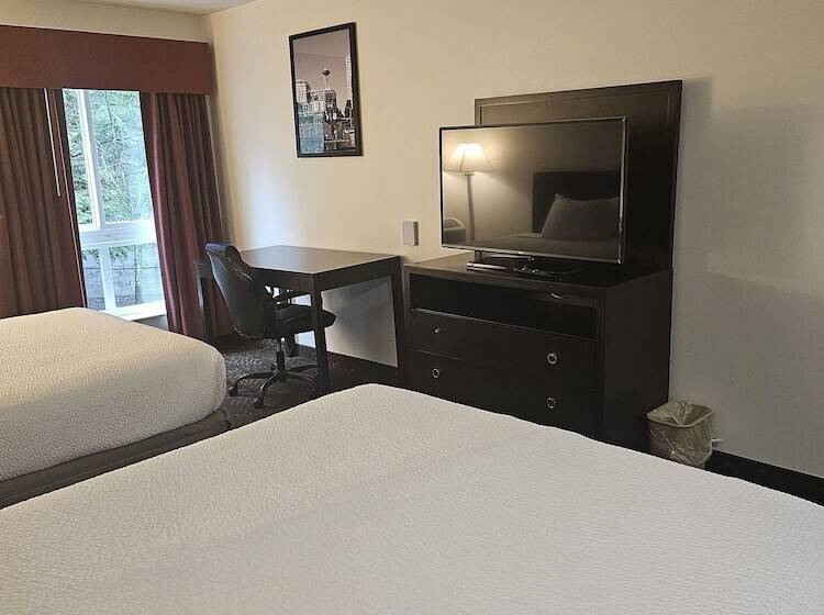 デラックスルーム, Ramada By Wyndham Seatac Airport
