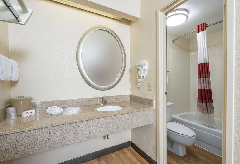 디럭스 룸, Red Roof Inn Greenville