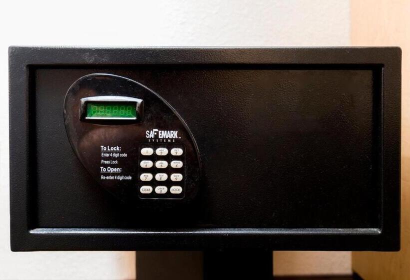 디럭스 룸 킹사이즈 침대, Red Roof Inn Greenville